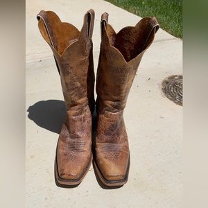 Justin Cowboy Boots Style BRL122 Women’s Size 9.5
